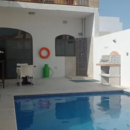 Gozo Island Vacation Home 別荘 Il-Wilġa